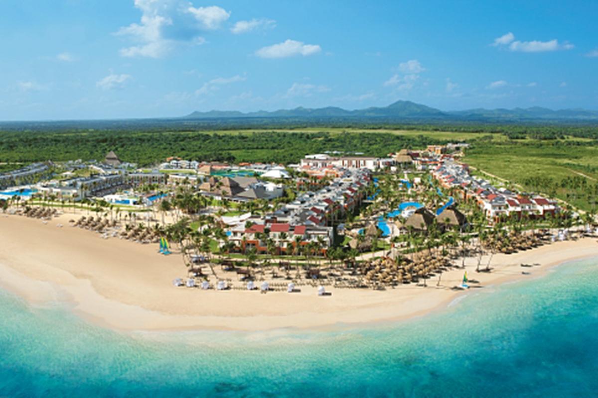 Breathless Punta Cana Resort & Spa (Adults Only) Ngoại thất bức ảnh Aerial view of the resort