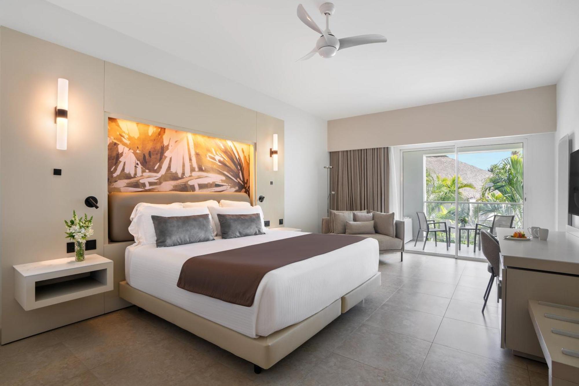Breathless Punta Cana Resort & Spa (Adults Only) Ngoại thất bức ảnh Junior Suite