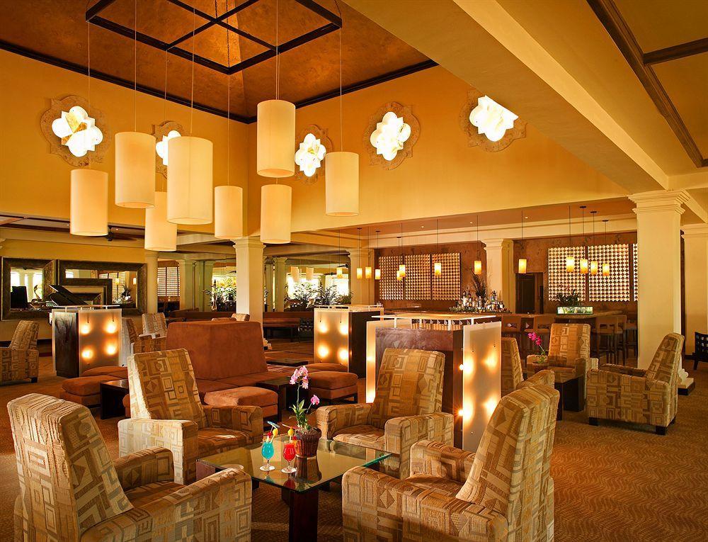 Breathless Punta Cana Resort & Spa (Adults Only) Ngoại thất bức ảnh The lobby of the hotel